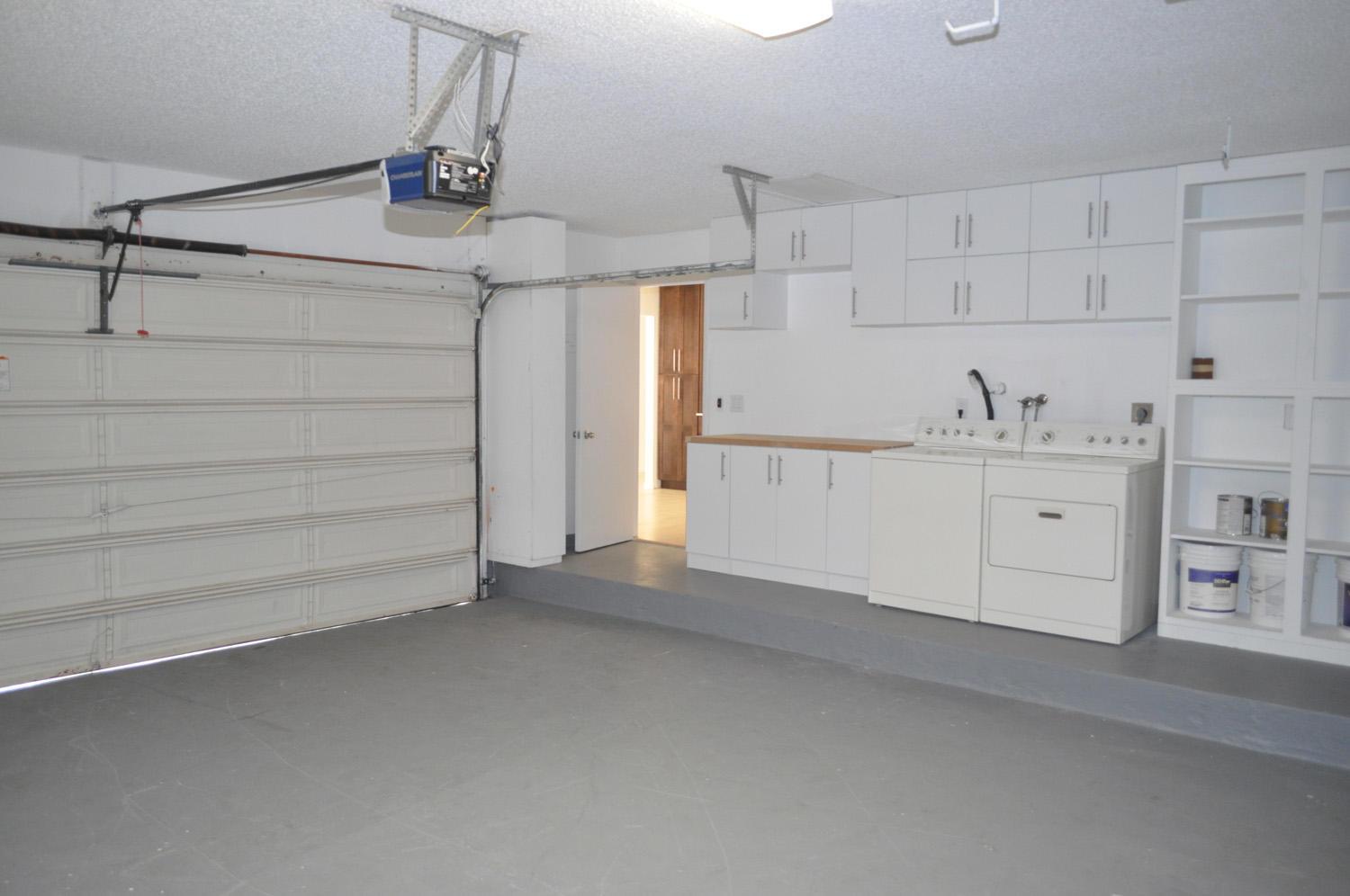 101 Raintree Trail Jupiter, FL 33458 - Photo 21 of 28 GARAGE