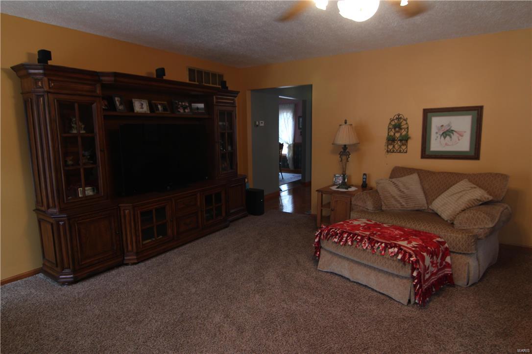 3005 Terpening Road Alton, IL 62002 - Photo 32 of 94