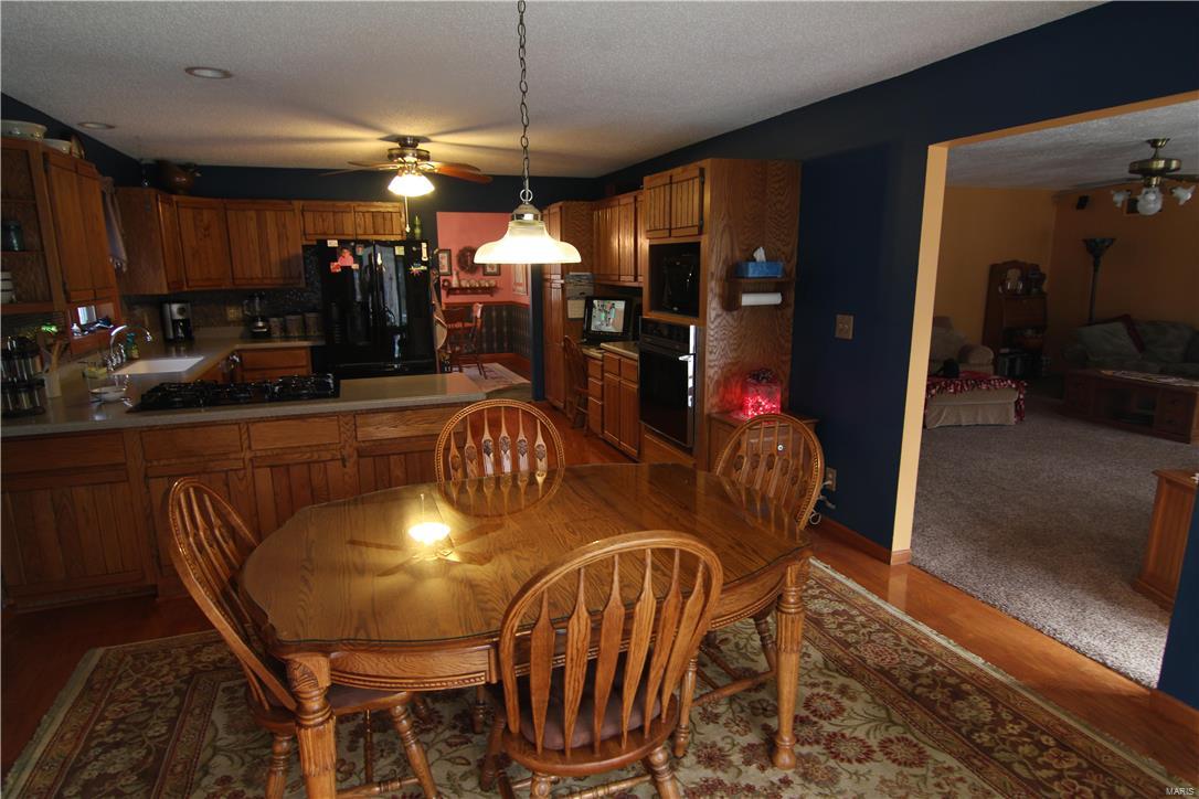 3005 Terpening Road Alton, IL 62002 - Photo 39 of 94