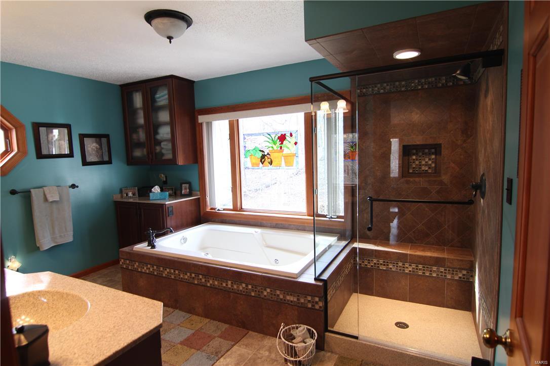 3005 Terpening Road Alton, IL 62002 - Photo 49 of 94
