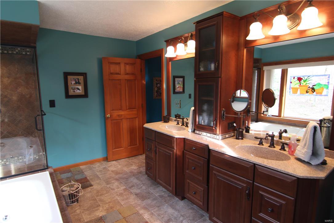 3005 Terpening Road Alton, IL 62002 - Photo 50 of 94