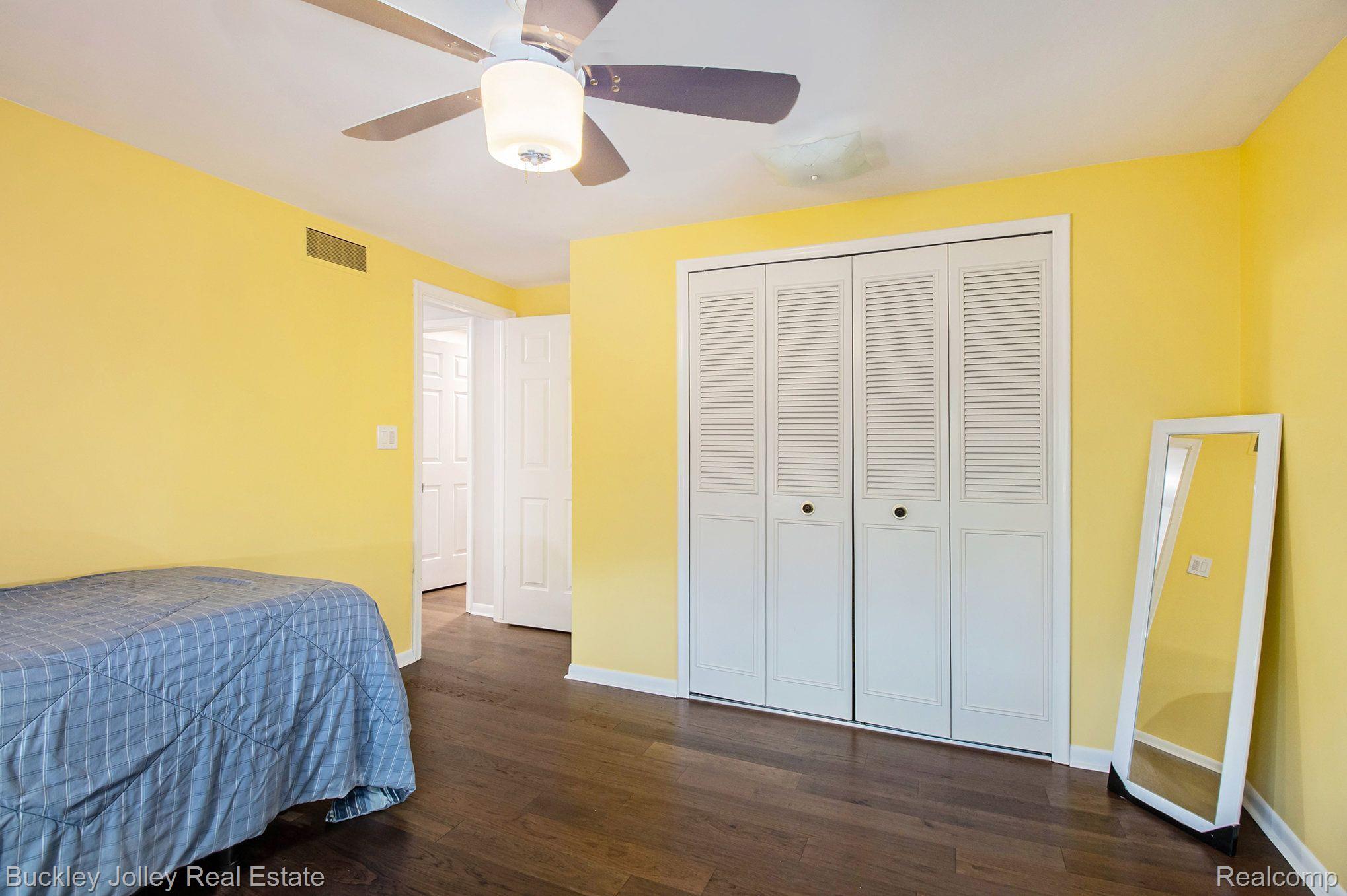 6399 Brighton Road Brighton, MI 48116 - Photo 24 of 36 Bedrooms have Wood Flooring