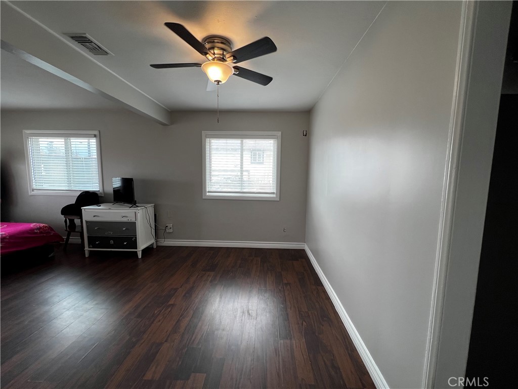 910 South Rancho Avenue Colton, CA 92324 - Photo 7 of 27 Dinning Room