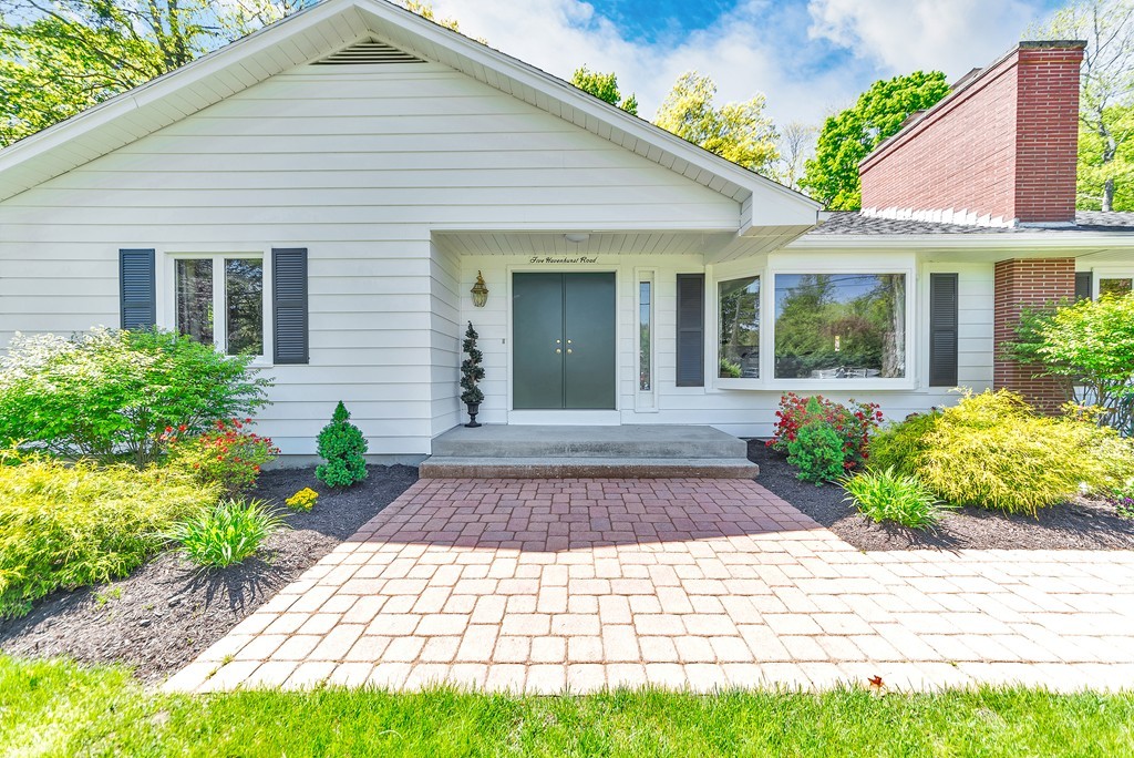 5 Havenhurst Road West Springfield, MA 01089 - Photo 3 of 27 Gallery Image 3