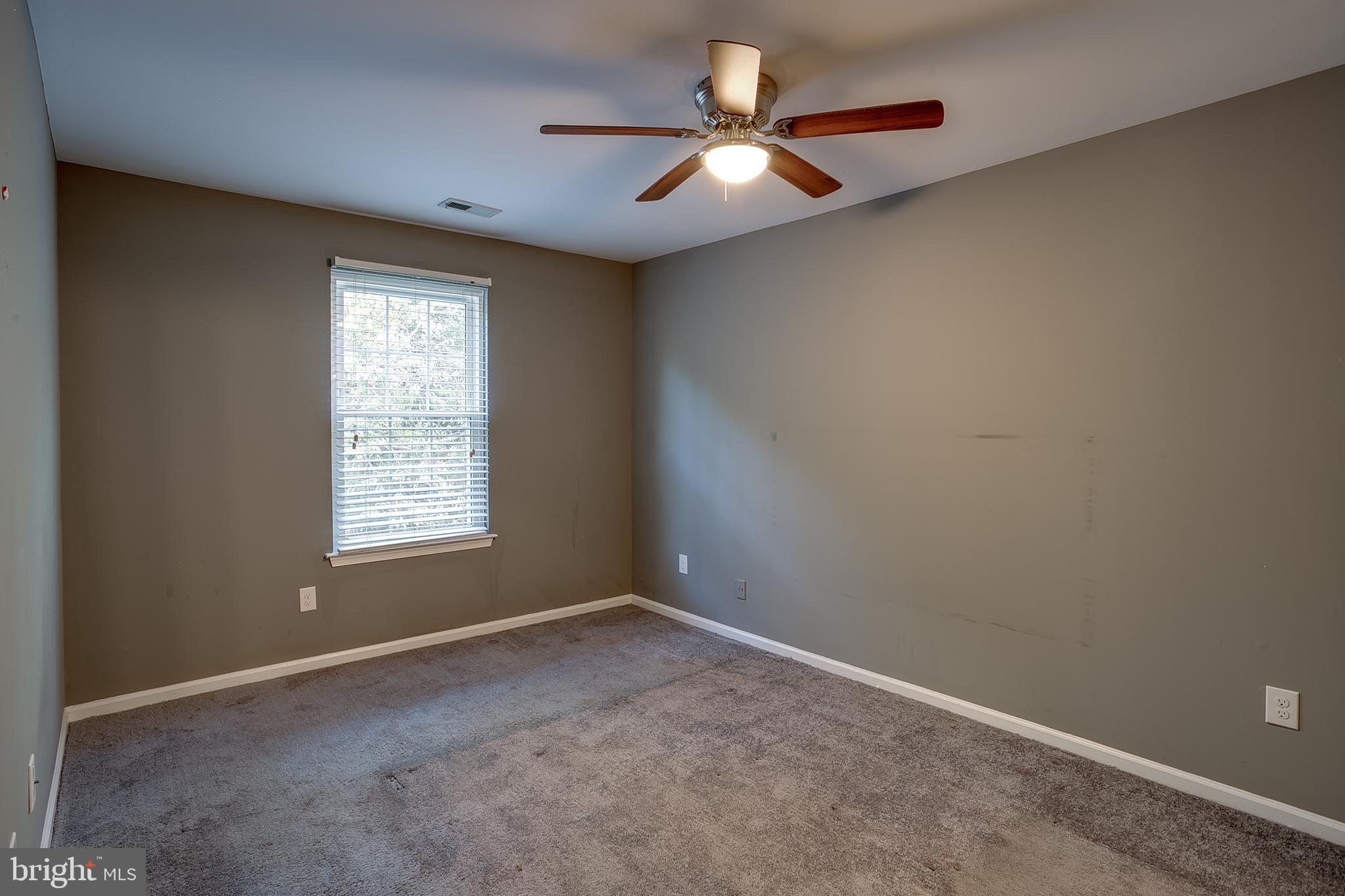 1003 Huntingdon Mews Clementon, NJ 08021 - Photo 8 of 13 Primary Bedroom