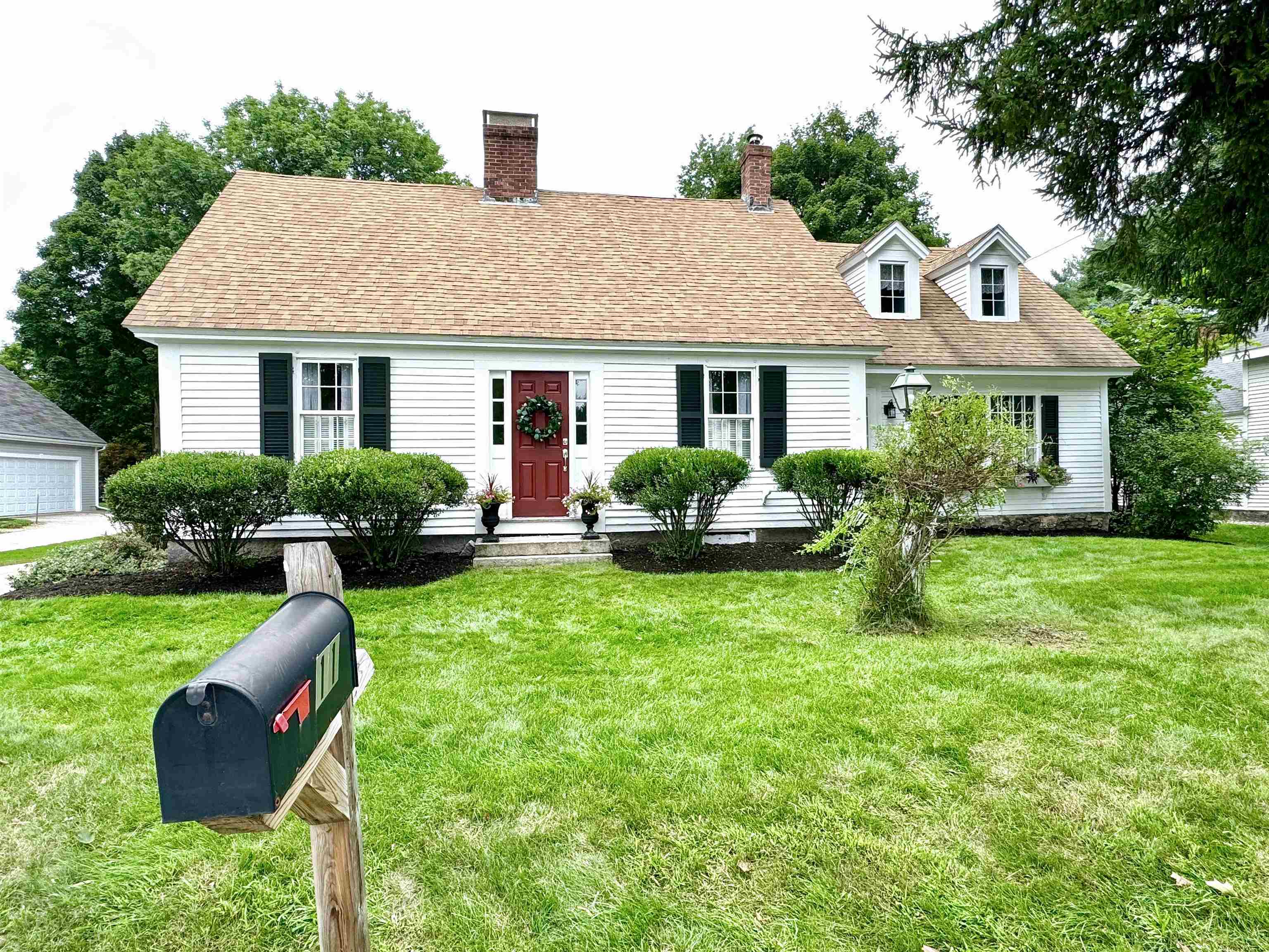 11 Foundry Street Amherst, NH 03031 - Photo 1 of 39