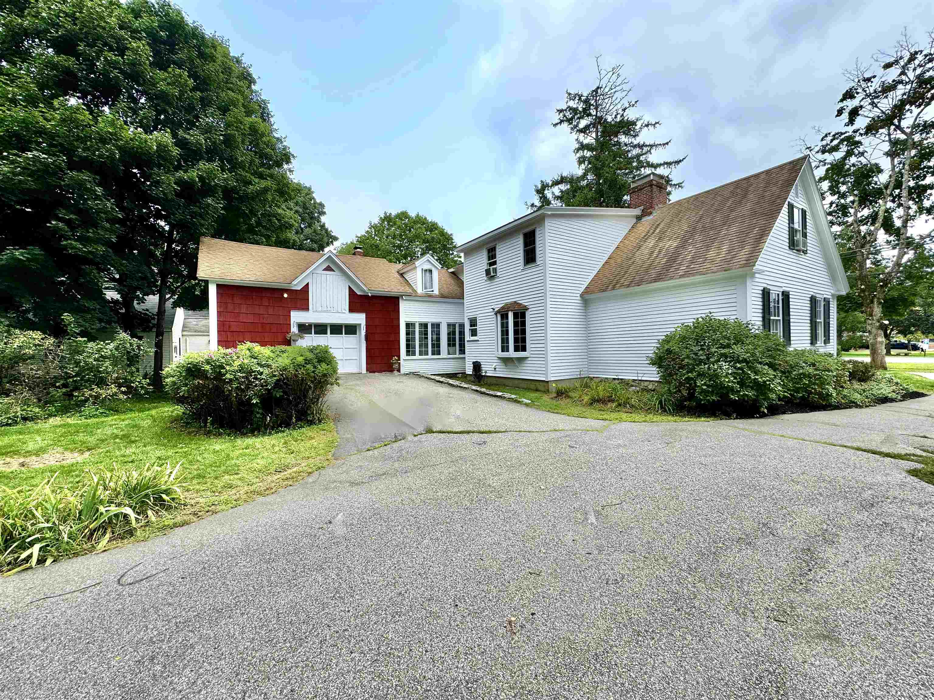 11 Foundry Street Amherst, NH 03031 - Photo 2 of 39