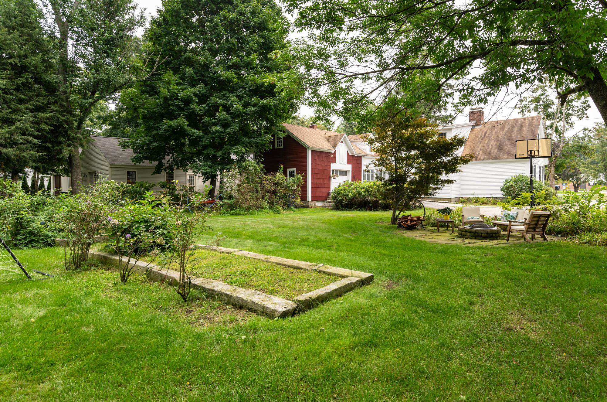 11 Foundry Street Amherst, NH 03031 - Photo 29 of 39