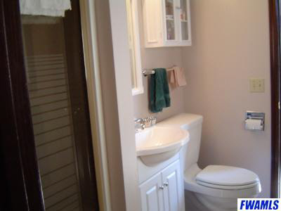 5622 Oak Fall Road Fort Wayne, IN 46845 - Photo 3 of 6