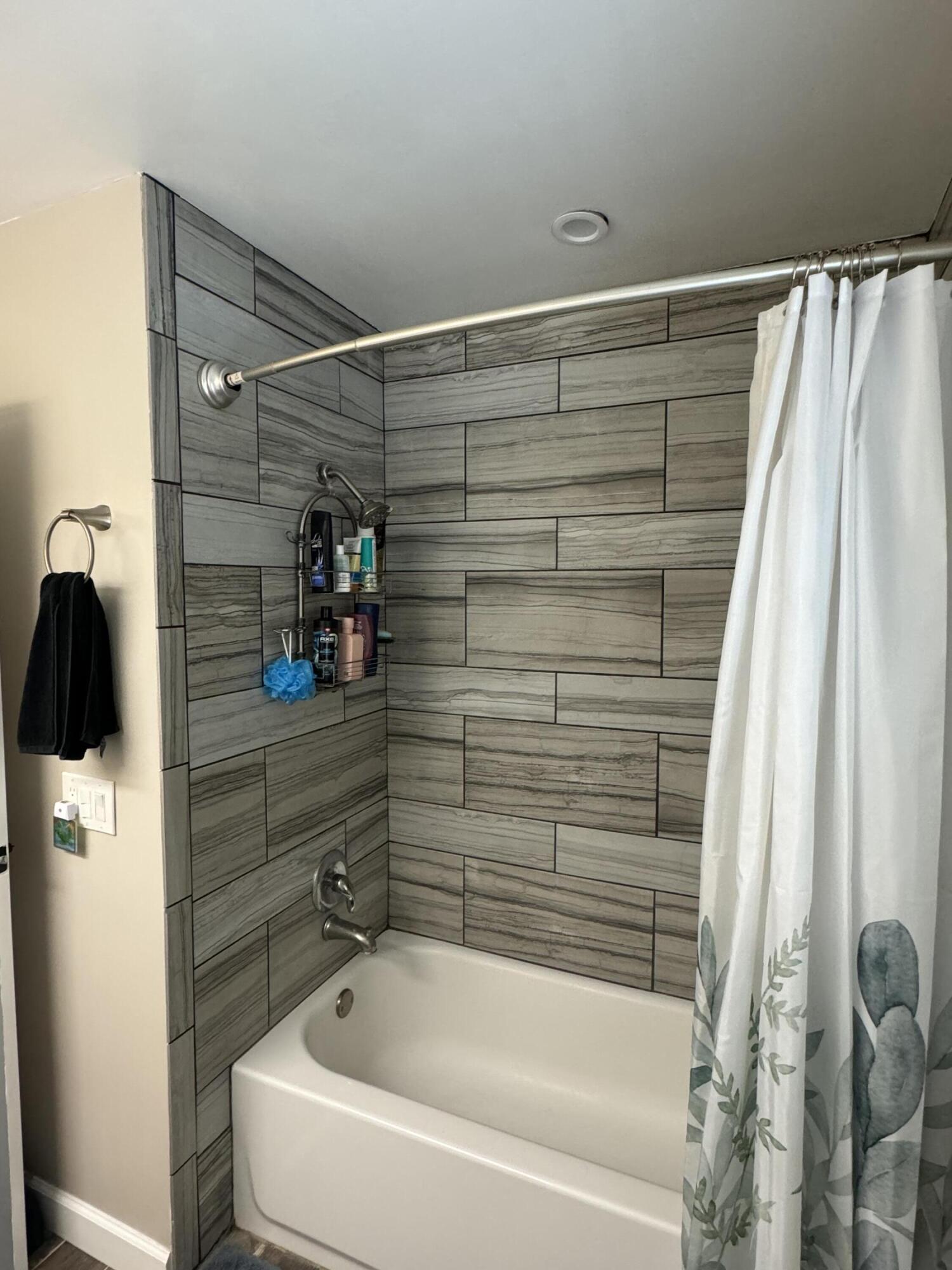 2007 Whitehall Road Muskegon, MI 49445 - Photo 17 of 28 IMG_6046