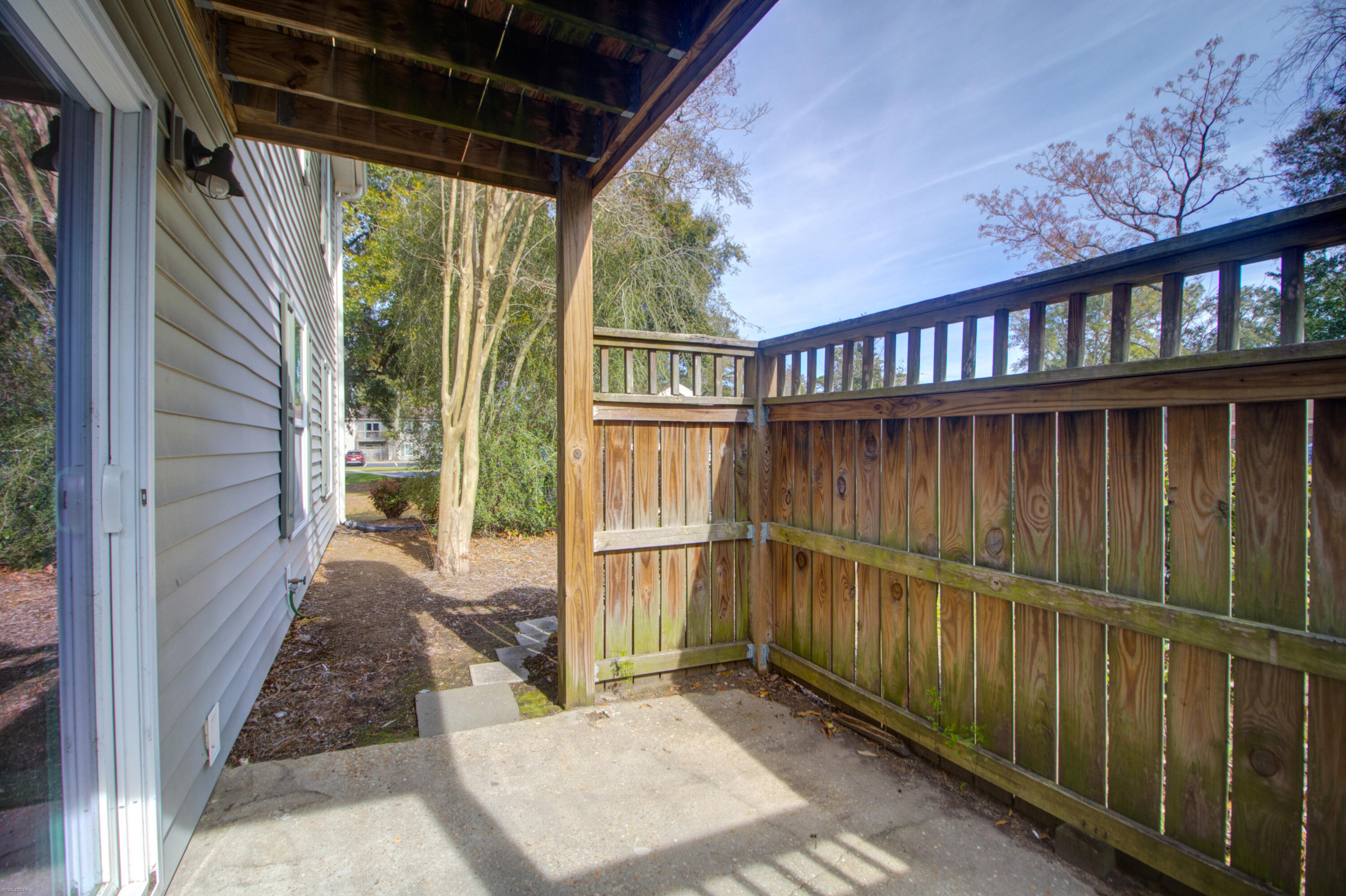 1402 Camp Road, Unit 7A Charleston, SC 29412 - Photo 26 of 34 Patio