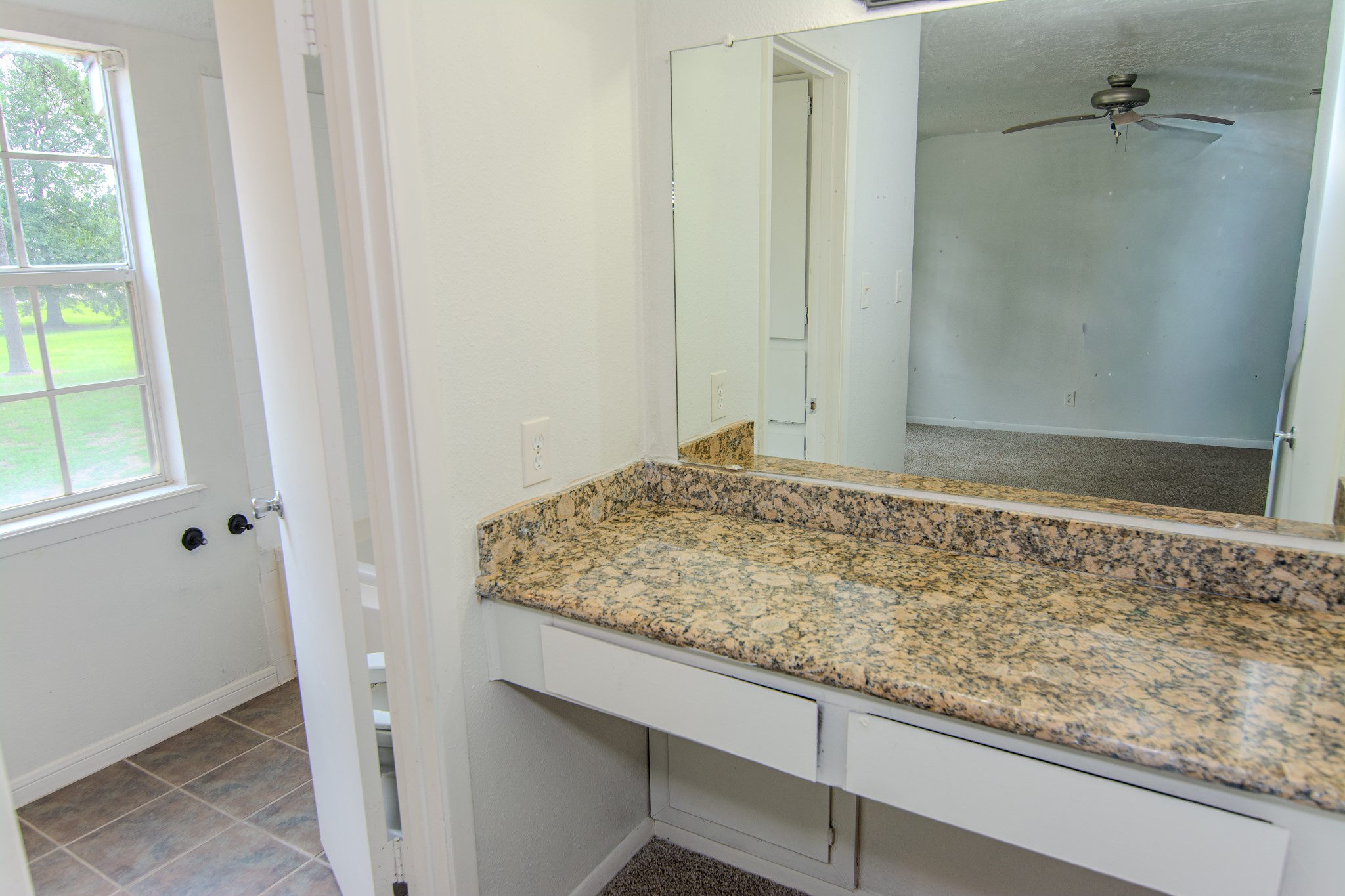 20335 Fieldtree Drive Humble, TX 77338 - Photo 18 of 22 Primary En Suite Bathroom