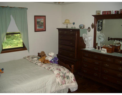 8 New Templeton Road Hubbardston, MA 01452 - Photo 8 of 13 Gallery Image 8