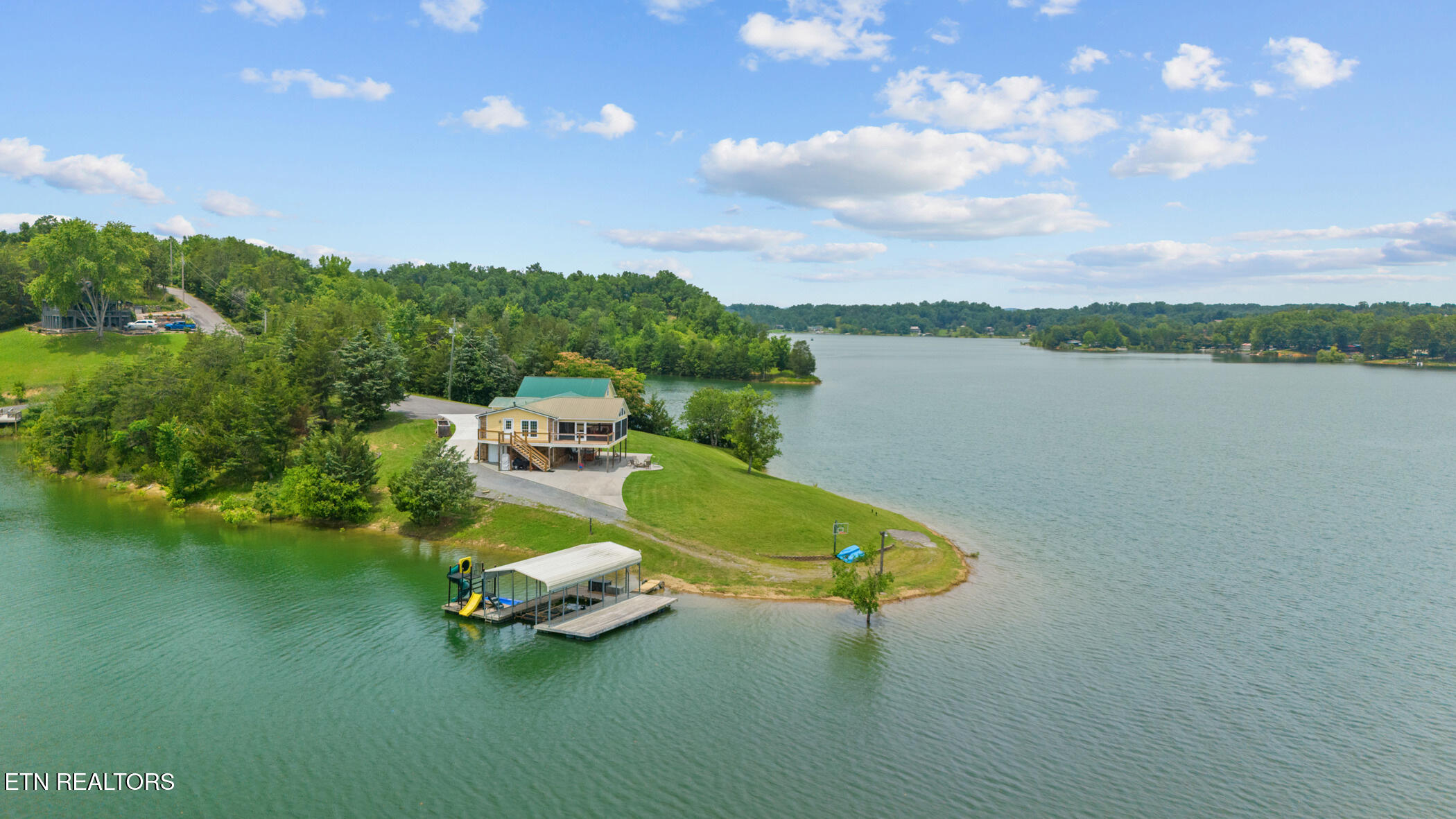 1002 Moonside Way Sevierville, TN 37876 - Photo 4 of 59 dji_20250612135637_0880_d