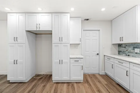 $665,000 | 4540 Bayshore Boulevard Northeast, St. Petersburg, FL 33703