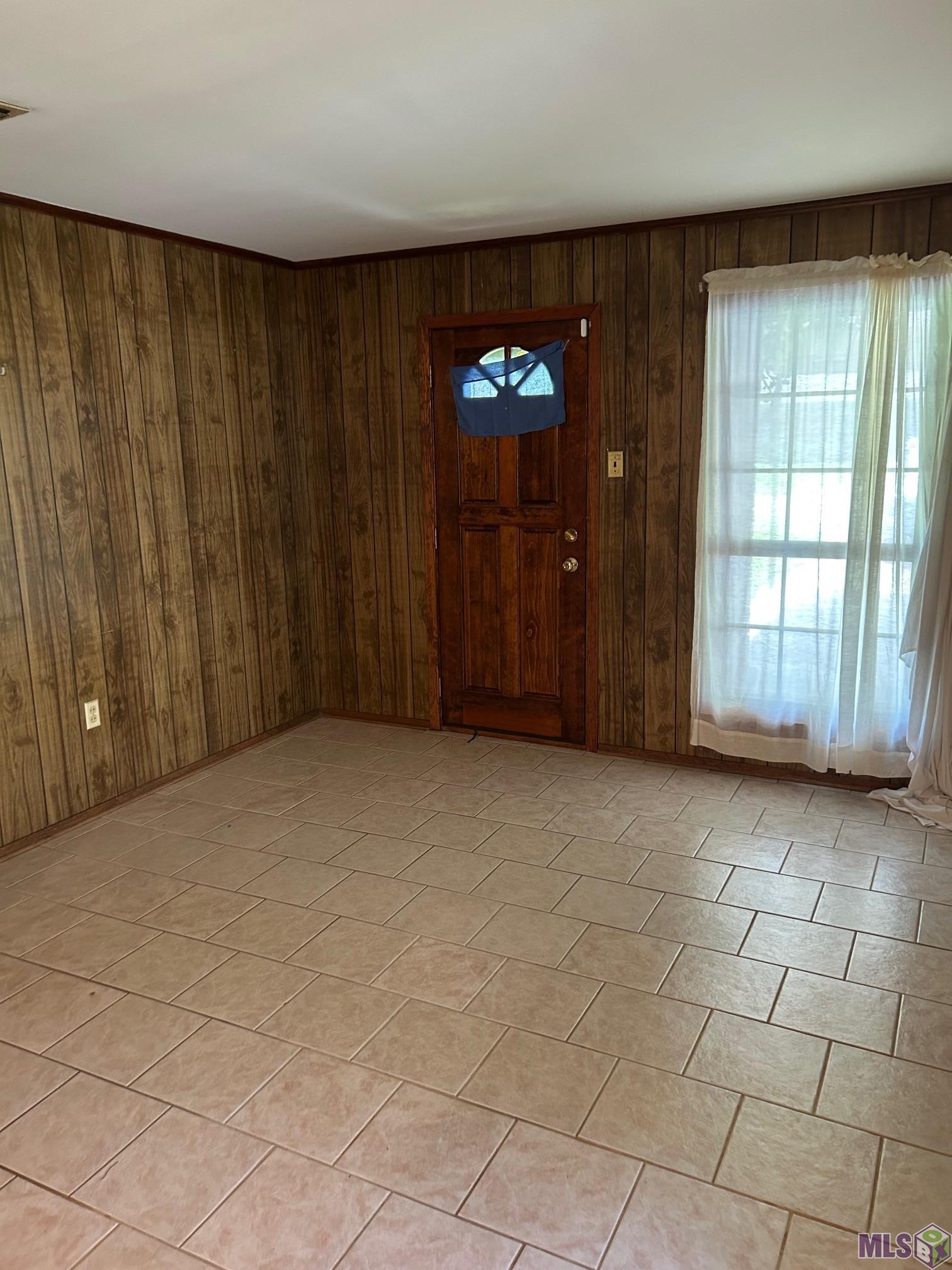 2785 74th Avenue Baton Rouge, LA 70807 - Photo 3 of 27 Gallery Image 3