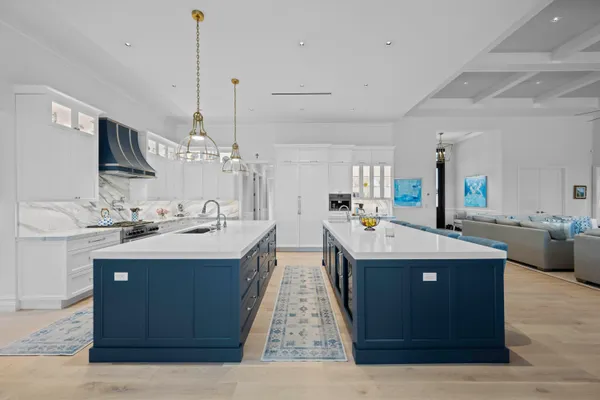 $11,300,000 | 206 Locha Drive, Jupiter, FL 33458