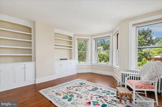 $2,295,000 | 6 7th Street Southeast, Washington, DC 20003