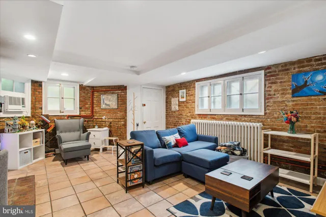 $2,295,000 | 6 7th Street Southeast, Washington, DC 20003