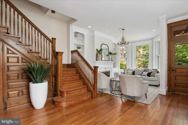 $2,295,000 | 6 7th Street Southeast, Washington, DC 20003