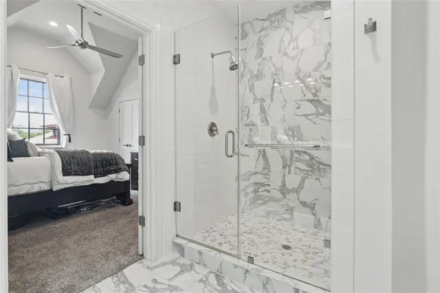 a en suite bathroom with a shower