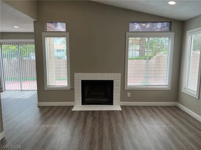 $1,995 | 9513 Lazy River Drive, Las Vegas, NV 89117