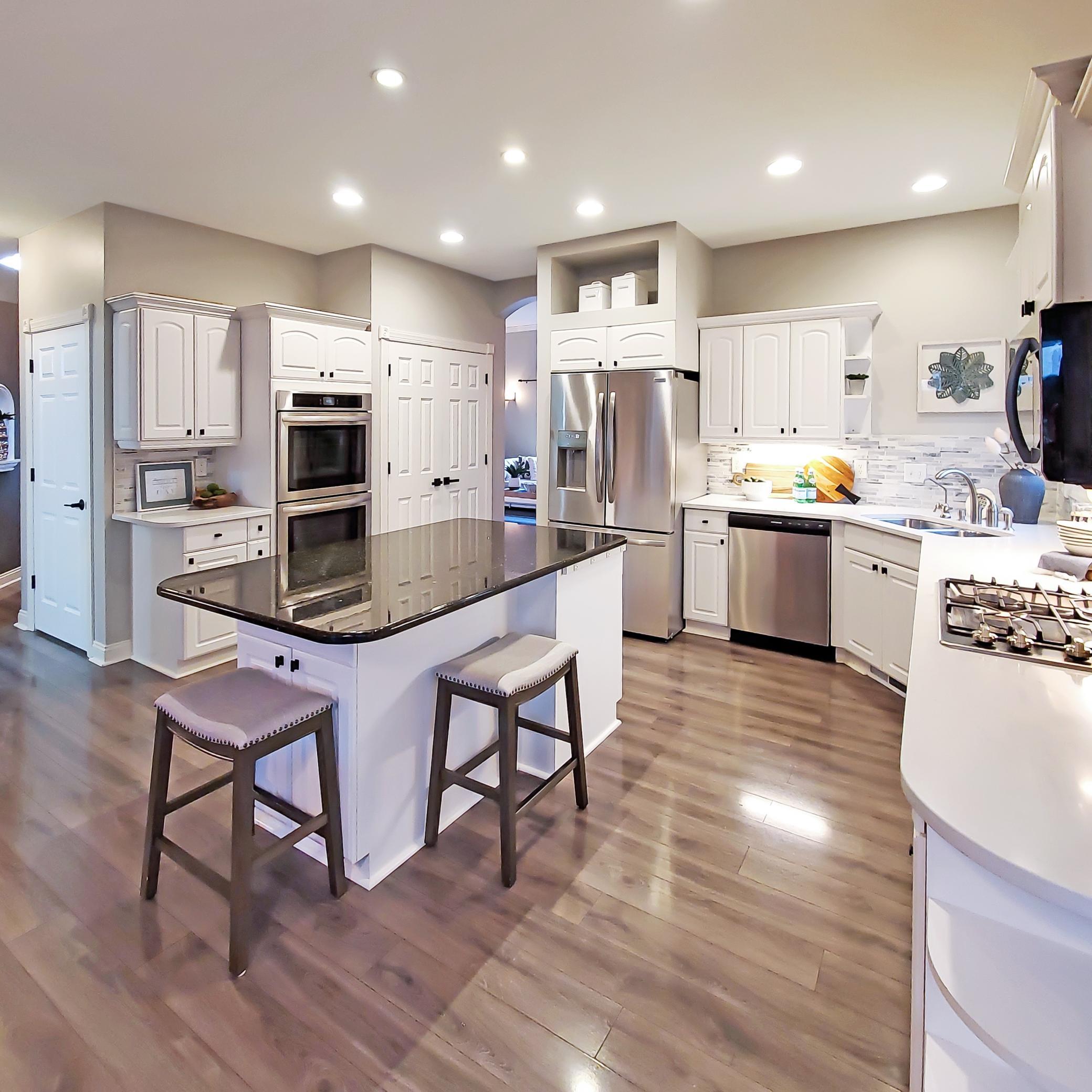 9258 Shetland Road Eden Prairie, MN 55347 - Photo 8 of 55 Gallery Image 8