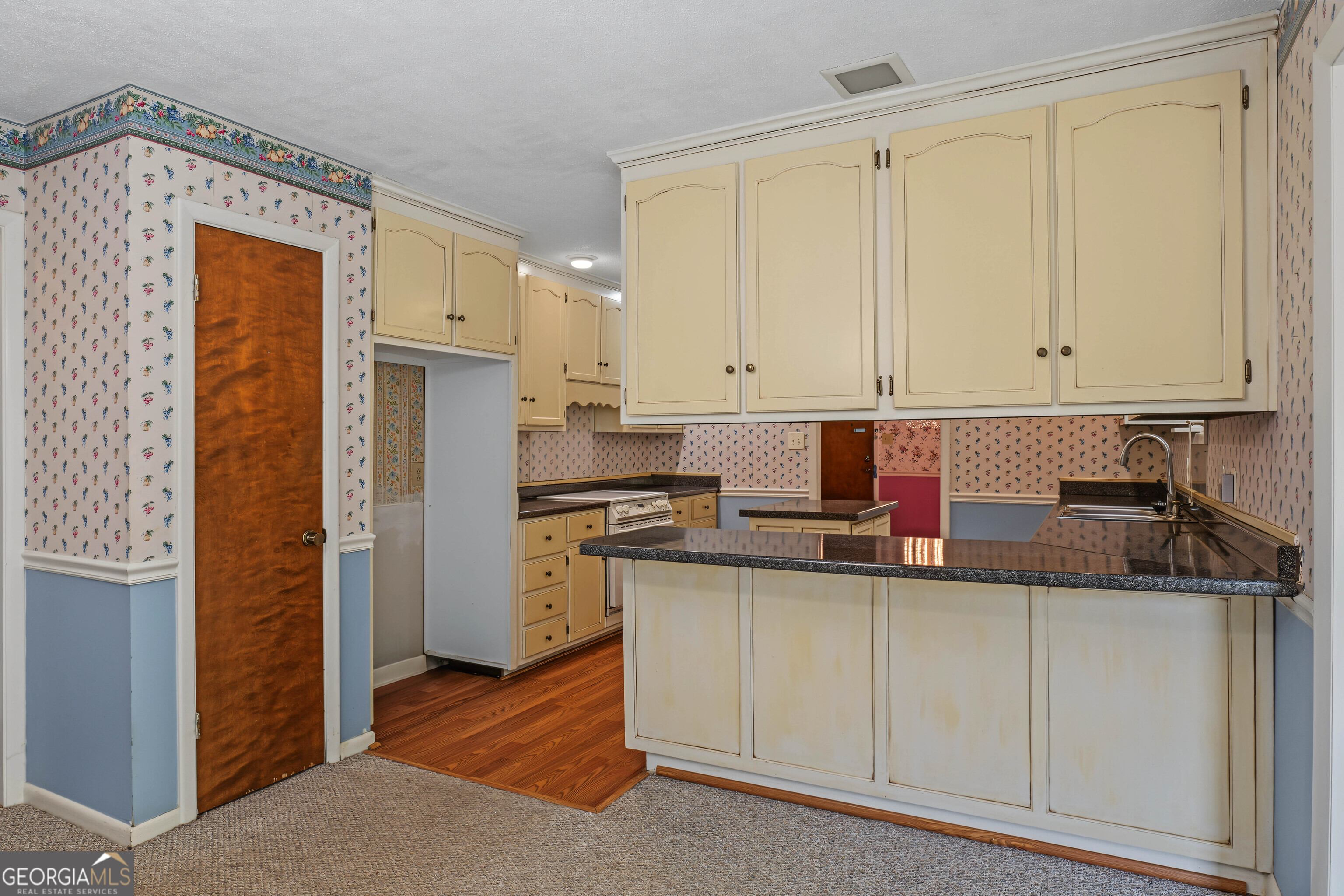 6998 Columbus Road Lizella, GA 31052 - Photo 38 of 76