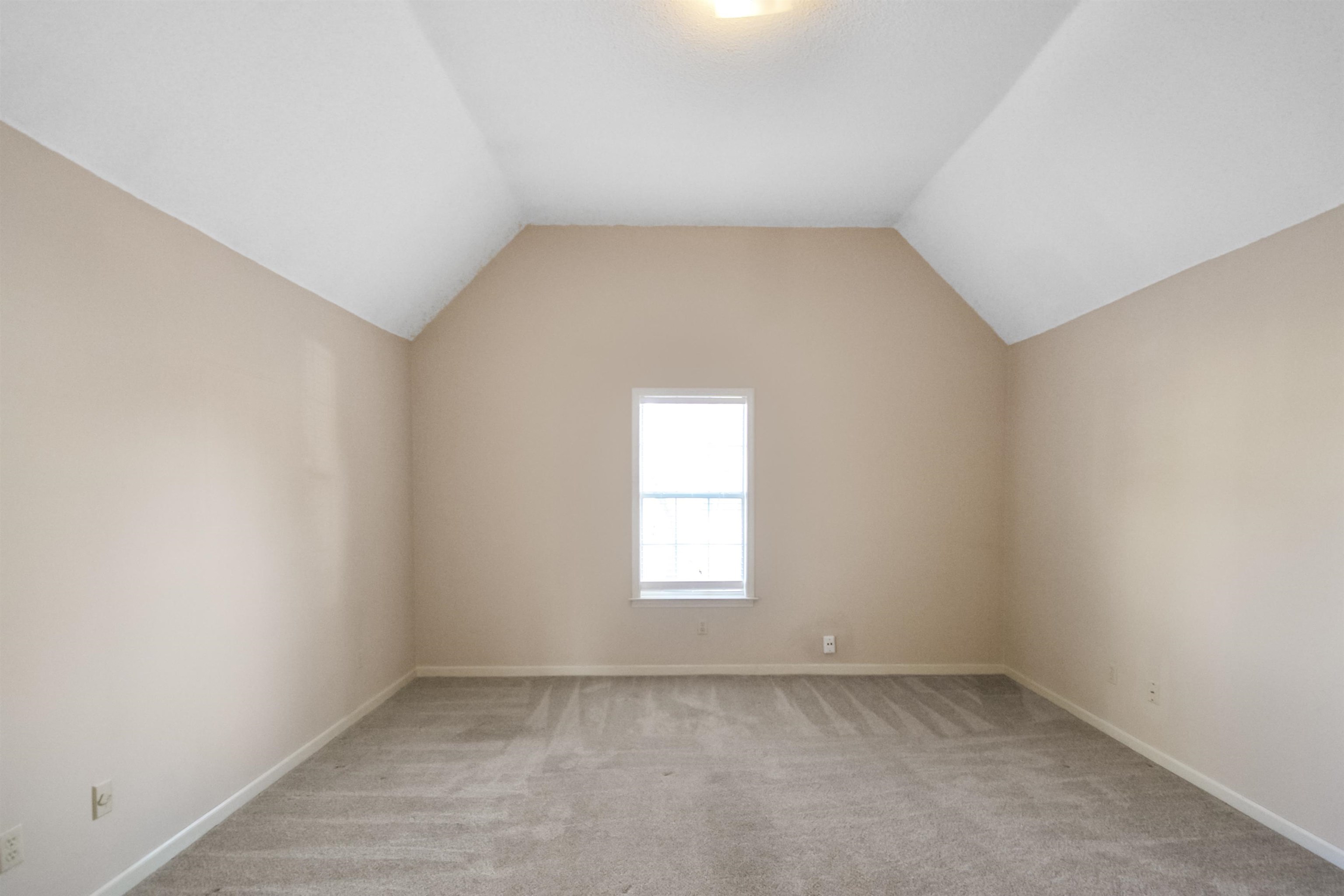 1441 Milestone Circle Collierville, TN 38017 - Photo 9 of 27 an empty room with a window