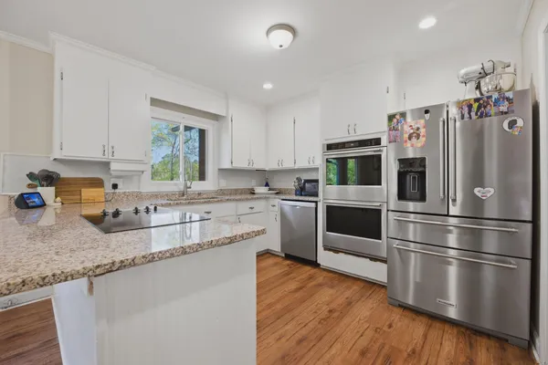 $399,900 | 140 Water View Drive, Columbia, SC 29212