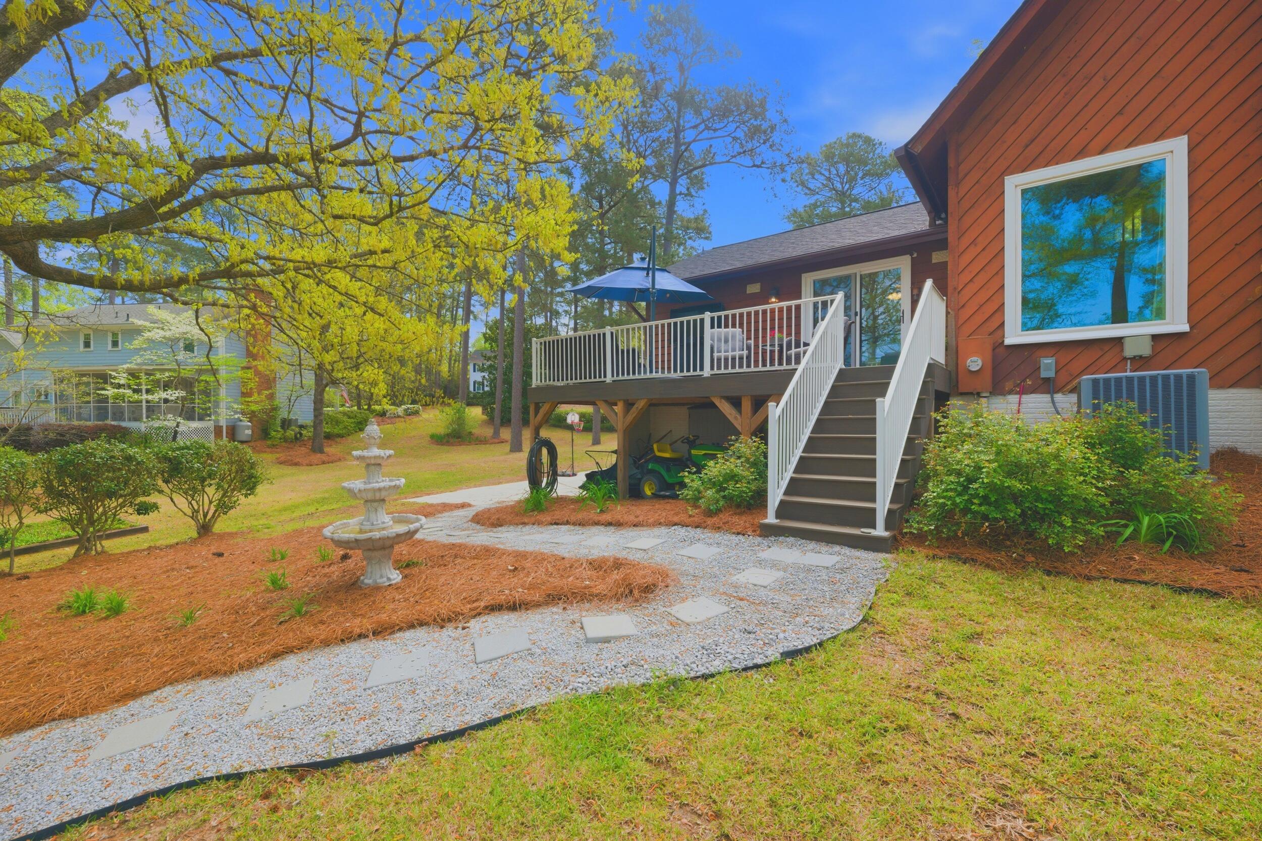 140 Water View Drive Columbia, SC 29212 - Photo 46 of 58 Deck & Fountain