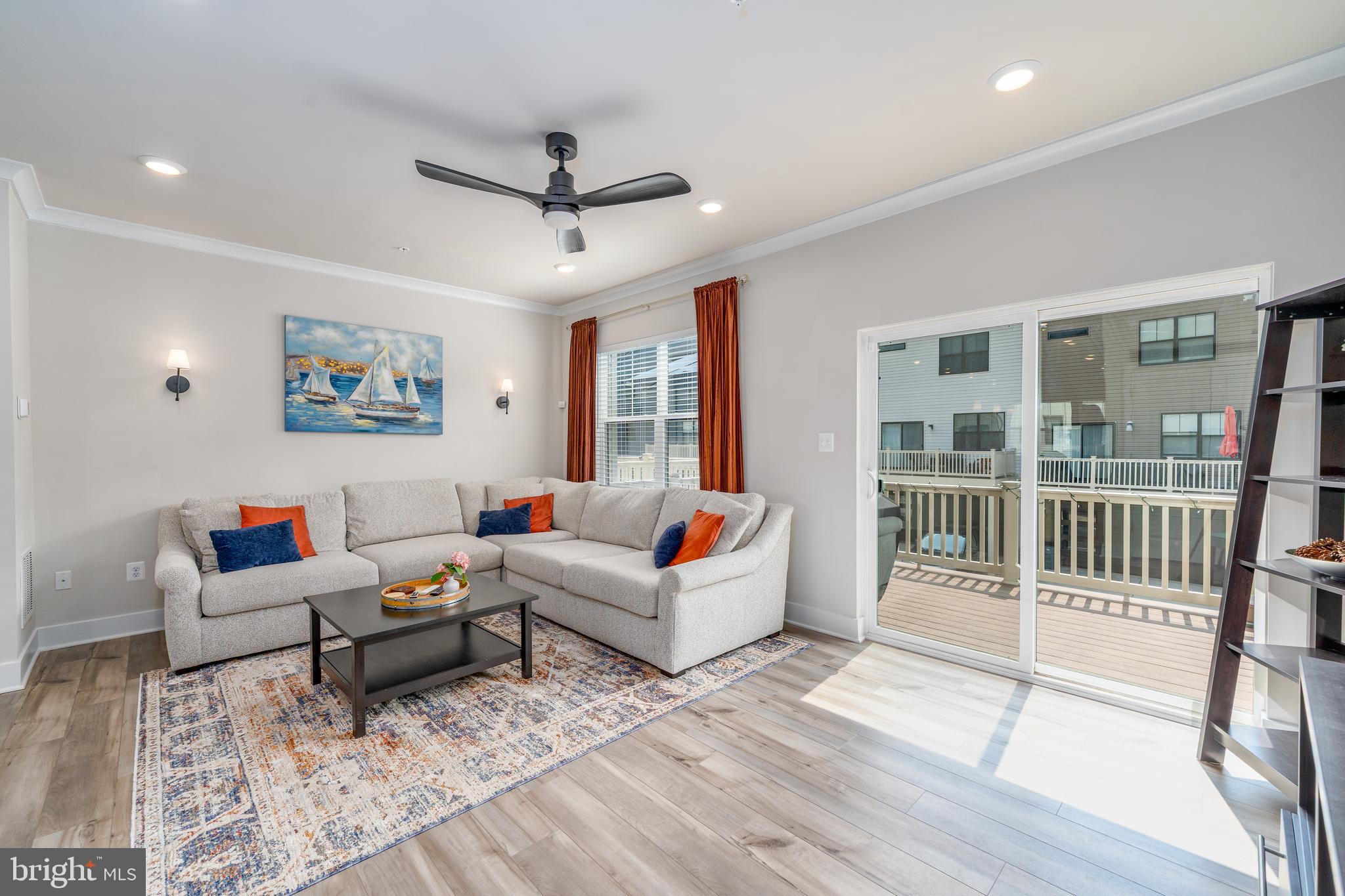 824 Teacher MItchell Road Glen Burnie, MD 21060 - Photo 8 of 46 Living room