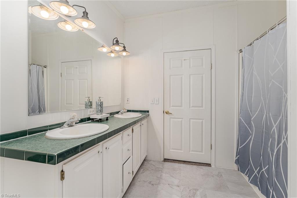 2975 Motsinger Road Winston-Salem, NC 27107 - Photo 17 of 30 Gallery Image 17