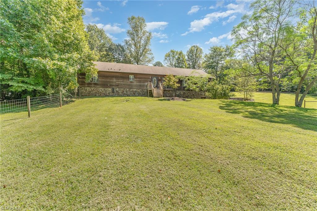 2975 Motsinger Road Winston-Salem, NC 27107 - Photo 2 of 30 Gallery Image 2