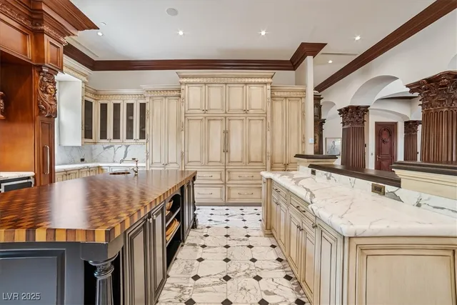 $8,678,888 | 19 Eagles Landing Lane, Las Vegas, NV 89141