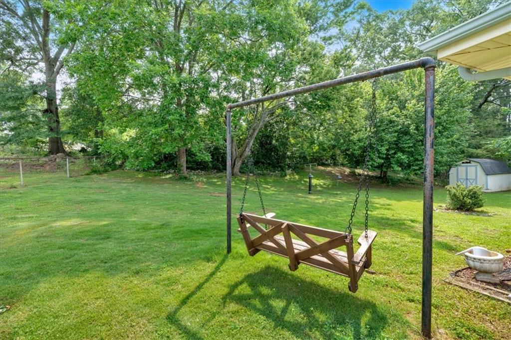 115 Creek Circle Stockbridge, GA 30281 - Photo 8 of 13