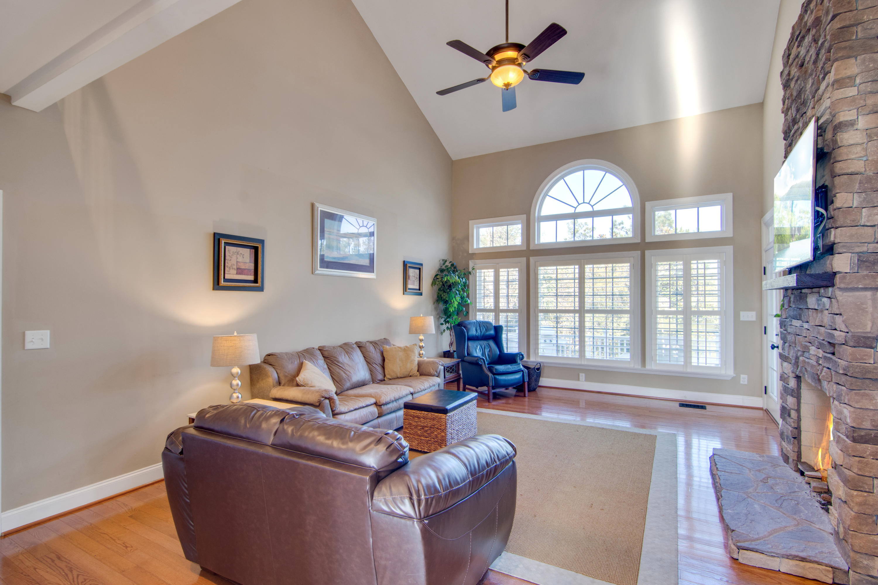 342 Commonwealth Road Mount Pleasant, SC 29466 - Photo 18 of 39 20