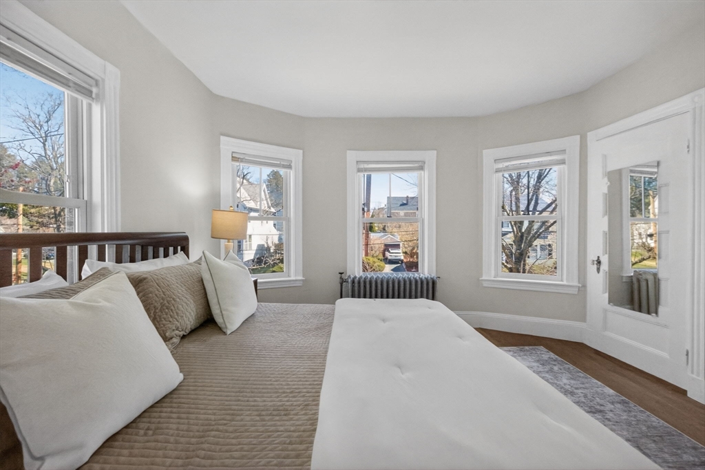 128 Rowe Street Melrose, MA 02176 - Photo 19 of 37