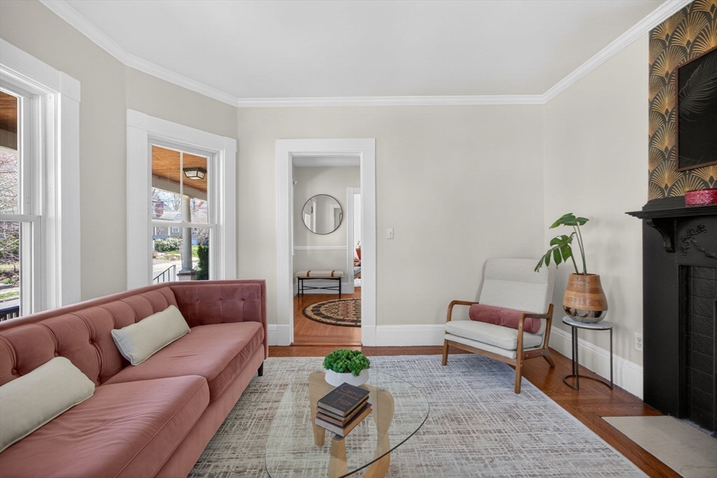 128 Rowe Street Melrose, MA 02176 - Photo 7 of 37