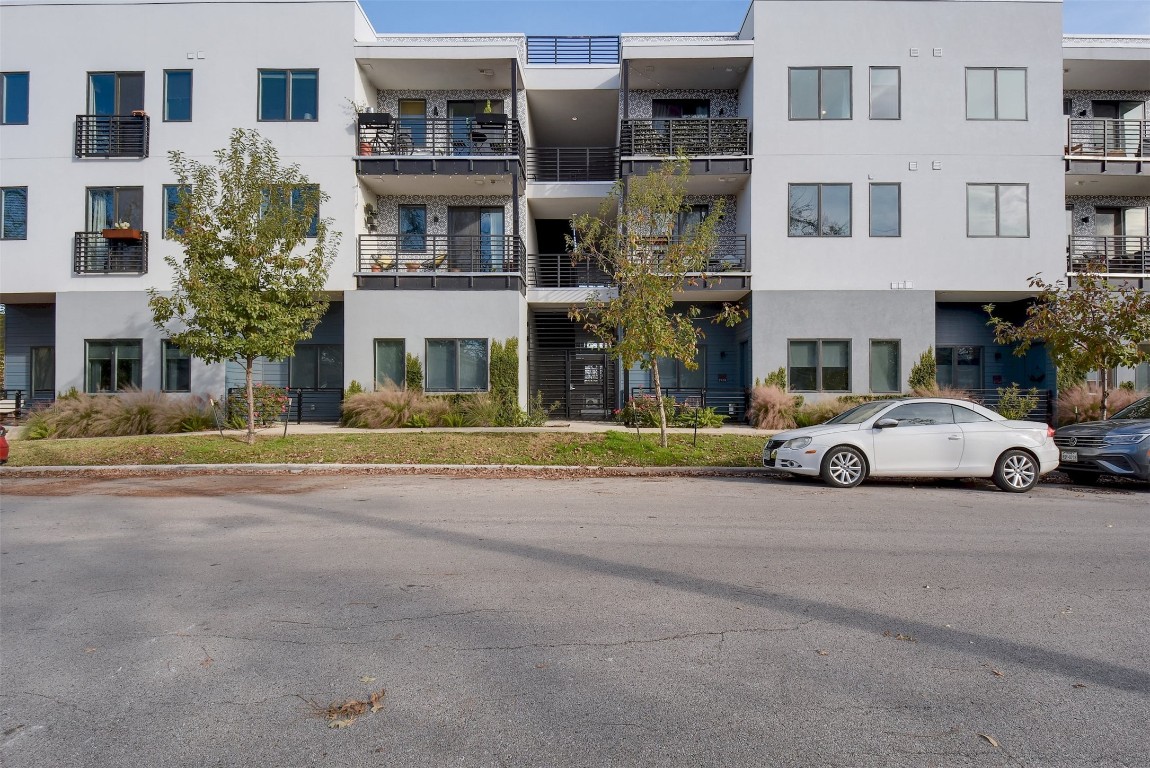 2709 East 5th Street, Unit 2303 Austin, TX 78702 - Photo 18 of 18 a building view