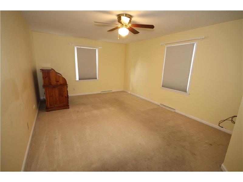 3900 Cove Road Columbus, IN 47203 - Photo 14 of 23 Gallery Image 14