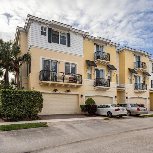 645 Northwest 38th Circle Boca Raton, FL 33431 - Photo 6 of 46 eN6n-BMu