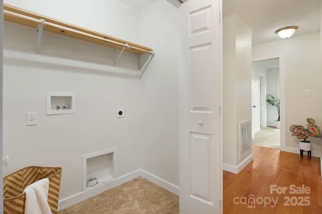 $350,000 | 304 Hazel Mill Road, Asheville, NC 28806