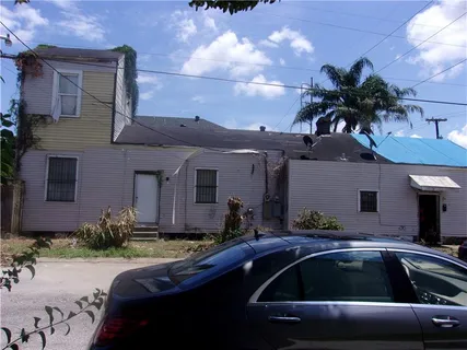 $299,000 | 3729 Annunciation Street, New Orleans, LA 70115