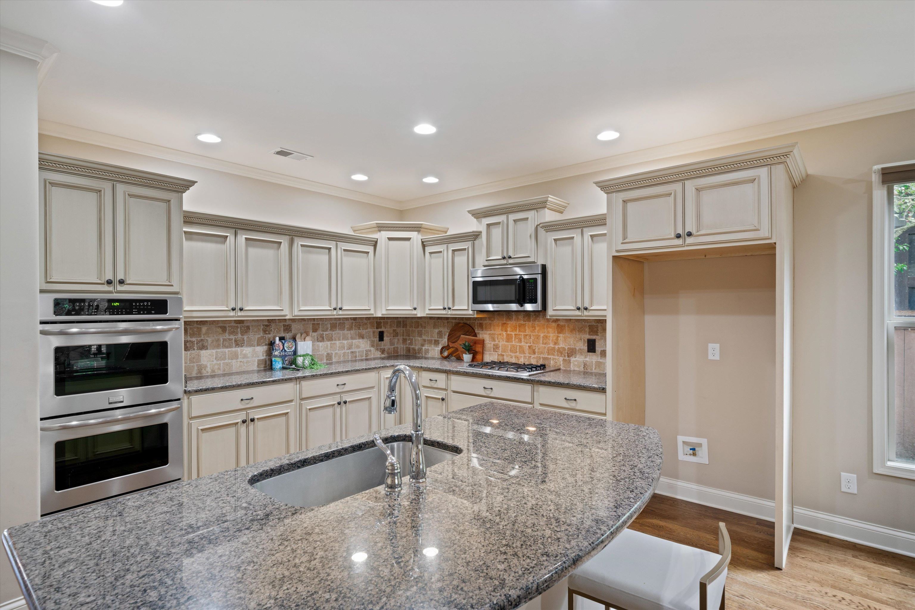 984 Russell Farms Road Collierville, TN 38017 - Photo 6 of 34 Gallery Image 6