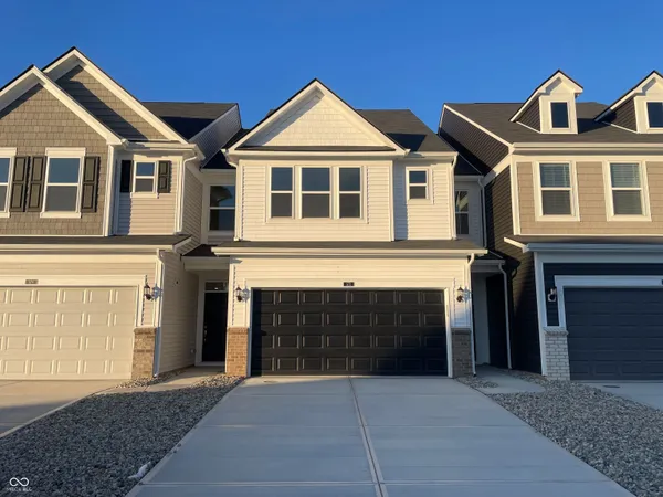 $319,000 | 674 Garrow Drive, Westfield, IN 46074