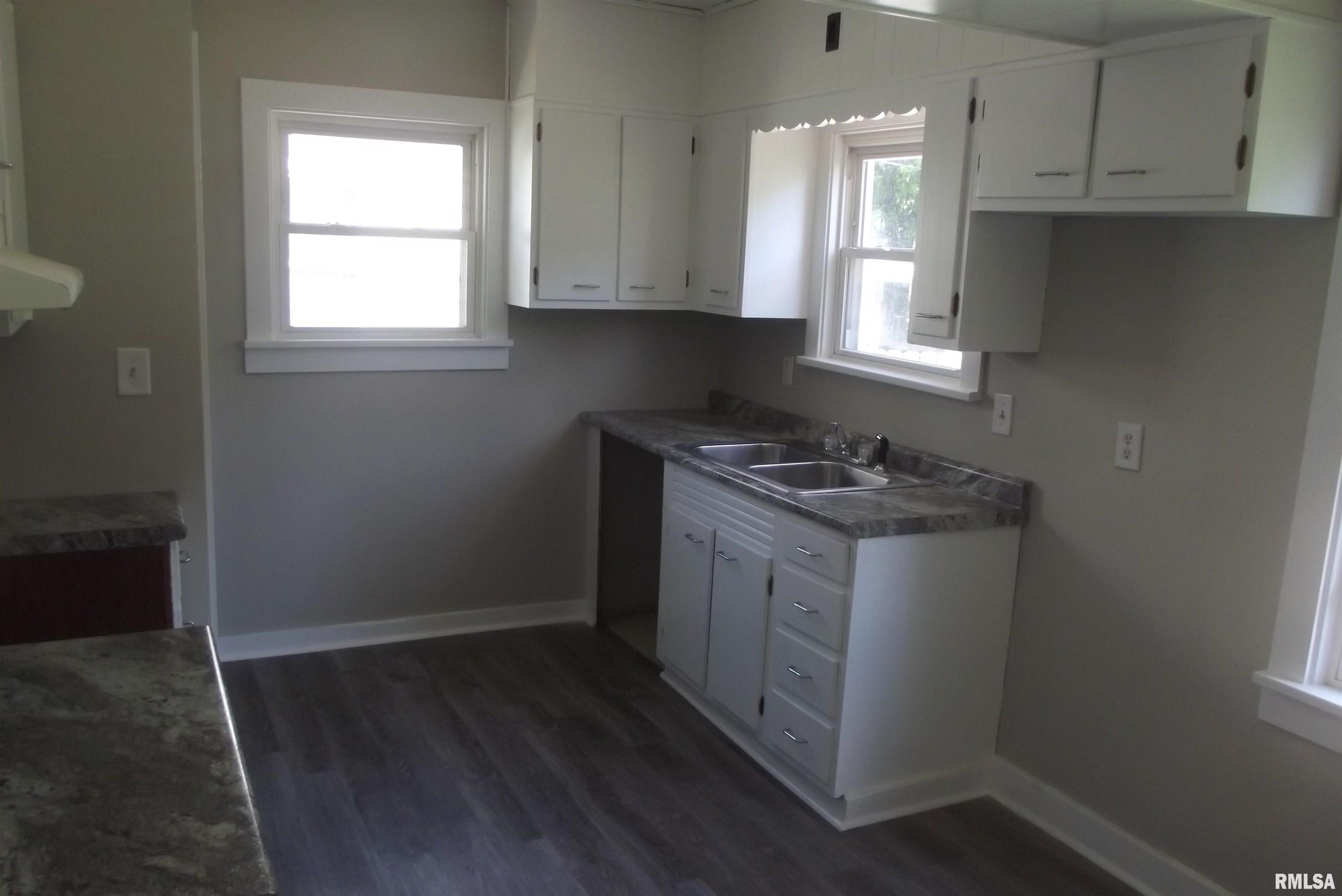 2432 South 5th Street Springfield, IL 62703 - Photo 14 of 20