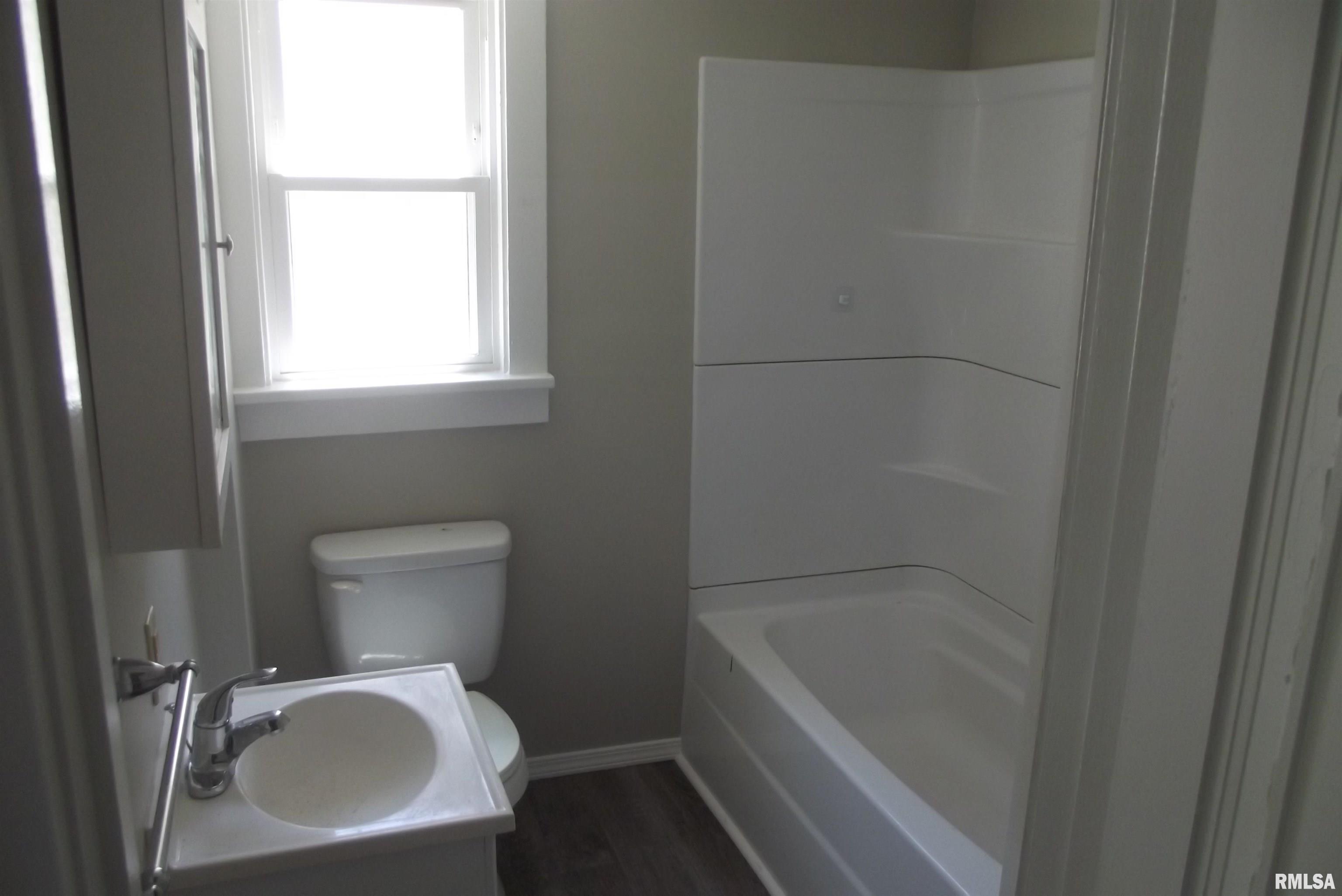 2432 South 5th Street Springfield, IL 62703 - Photo 15 of 20