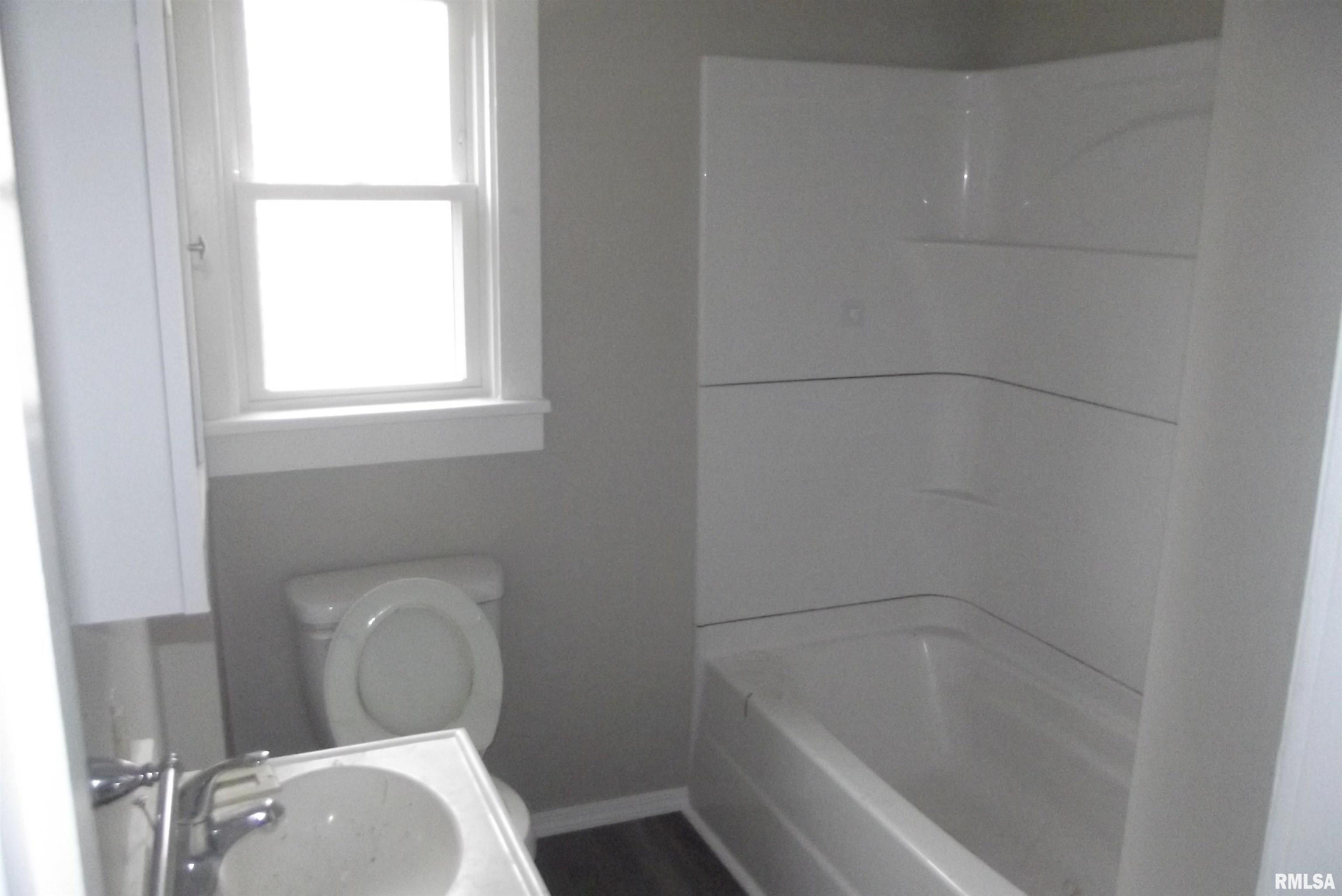 2432 South 5th Street Springfield, IL 62703 - Photo 16 of 20
