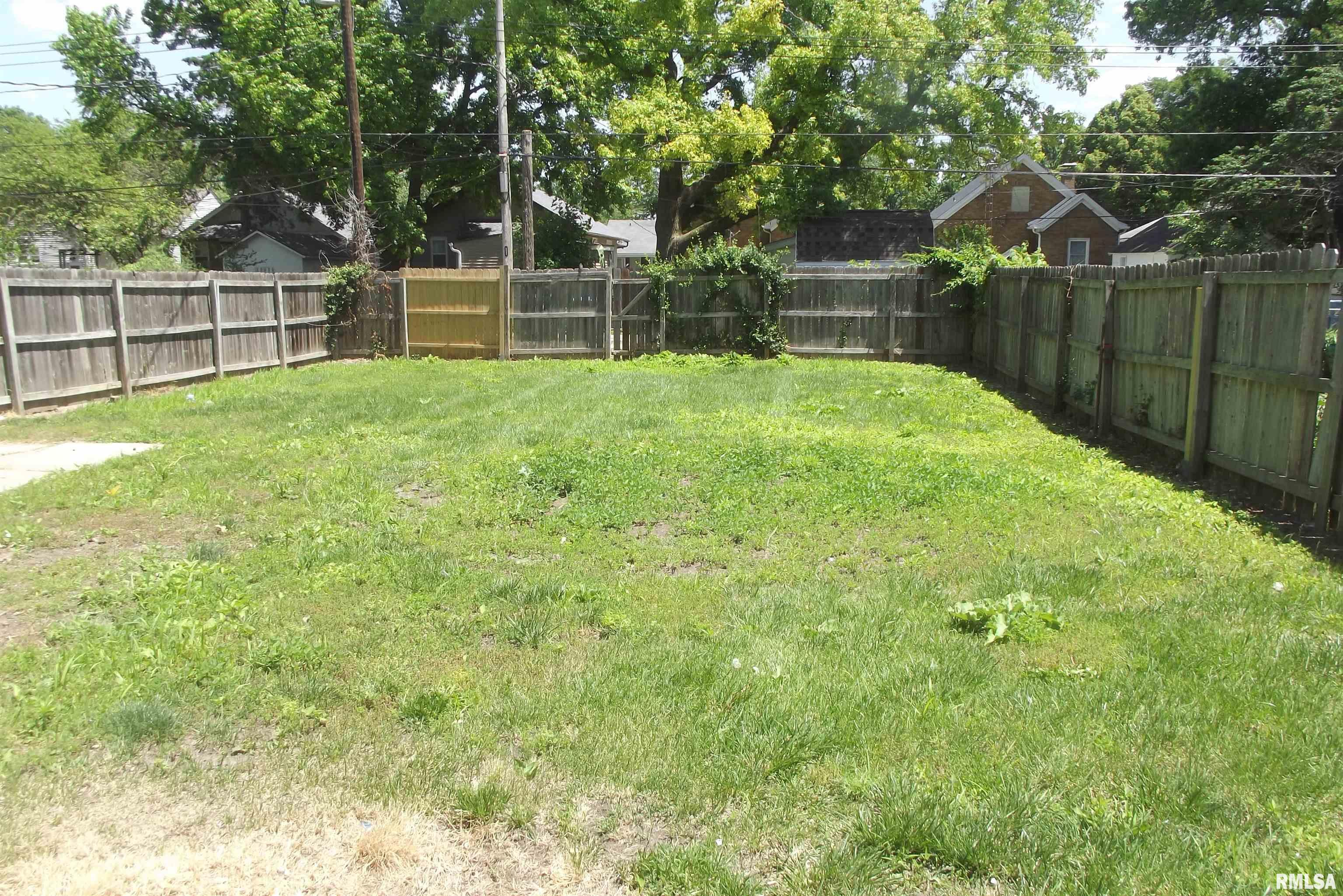 2432 South 5th Street Springfield, IL 62703 - Photo 5 of 20